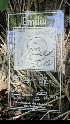 Personalisierter Baby Aufsteller Glas-Optik - Geburtsdaten mit Gravur