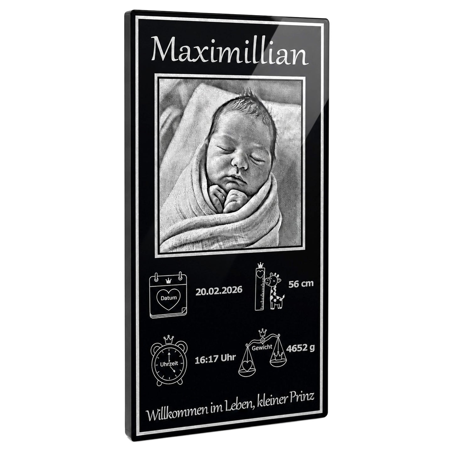 Edles Geschenk zur Geburt aus schwarzem Acrylglas mit kontrastreicher Gravur des Babyfotos und den Geburtsdaten.