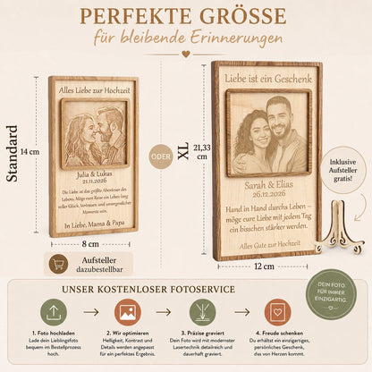 Direkter Größenvergleich und verschiedene Abmessungen der gravierten Holz-Hochzeitskarten im Überblick.
