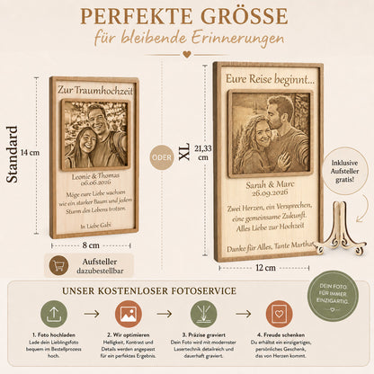Direkter Größenvergleich und verschiedene Abmessungen der gravierten Holz-Hochzeitskarten im Überblick.