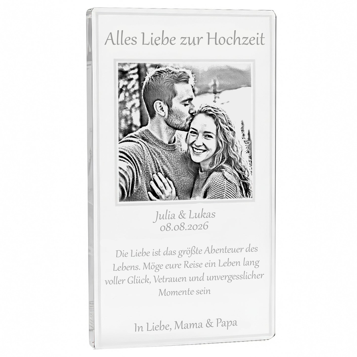 Edles, personalisiertes Hochzeitsgeschenk aus Acrylglas mit feiner Fotogravur des Brautpaars und individuellen Glückwünschen.