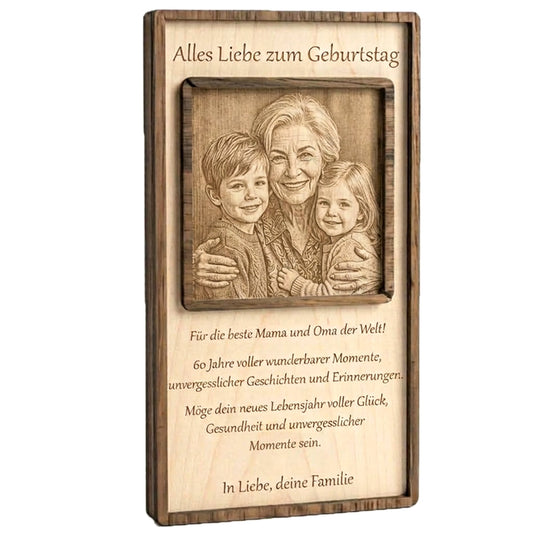 Personalisiertes Holzbild mit Fotogravur und Wunschtext zum Geburtstag für Mama und Oma.